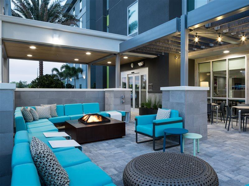 Home2 Suites By Hilton Orlando Airport מראה חיצוני תמונה