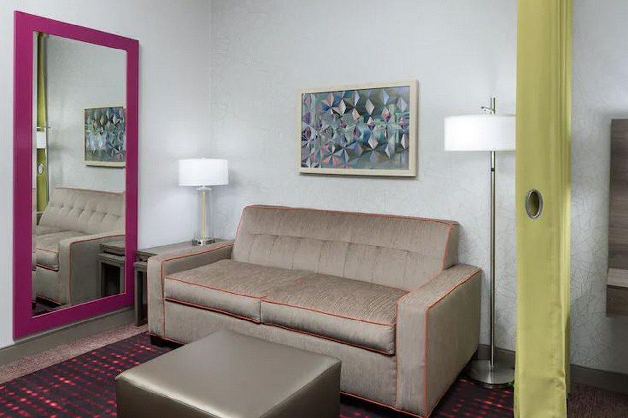 Home2 Suites By Hilton Orlando Airport מראה חיצוני תמונה