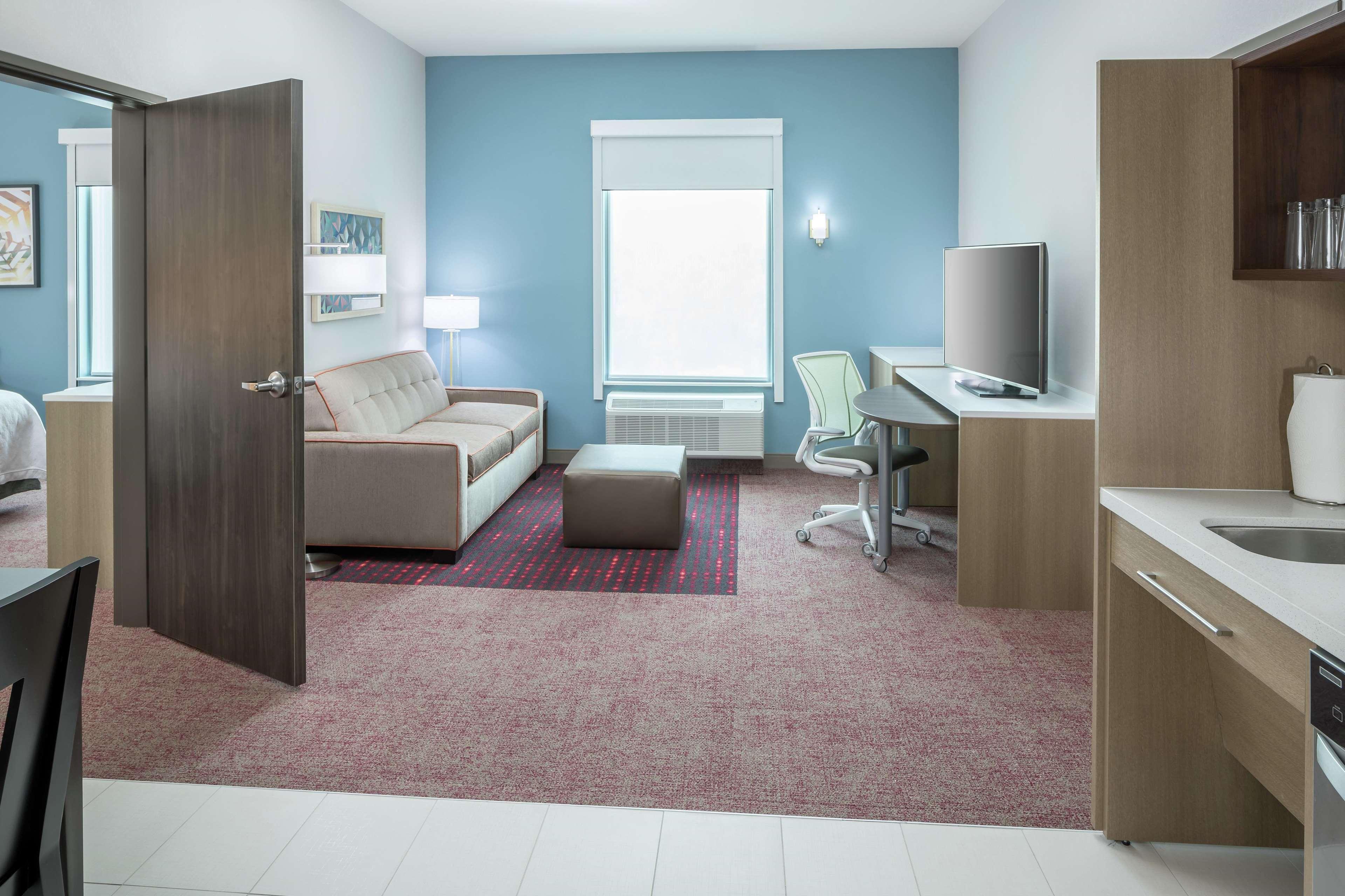 Home2 Suites By Hilton Orlando Airport מראה חיצוני תמונה