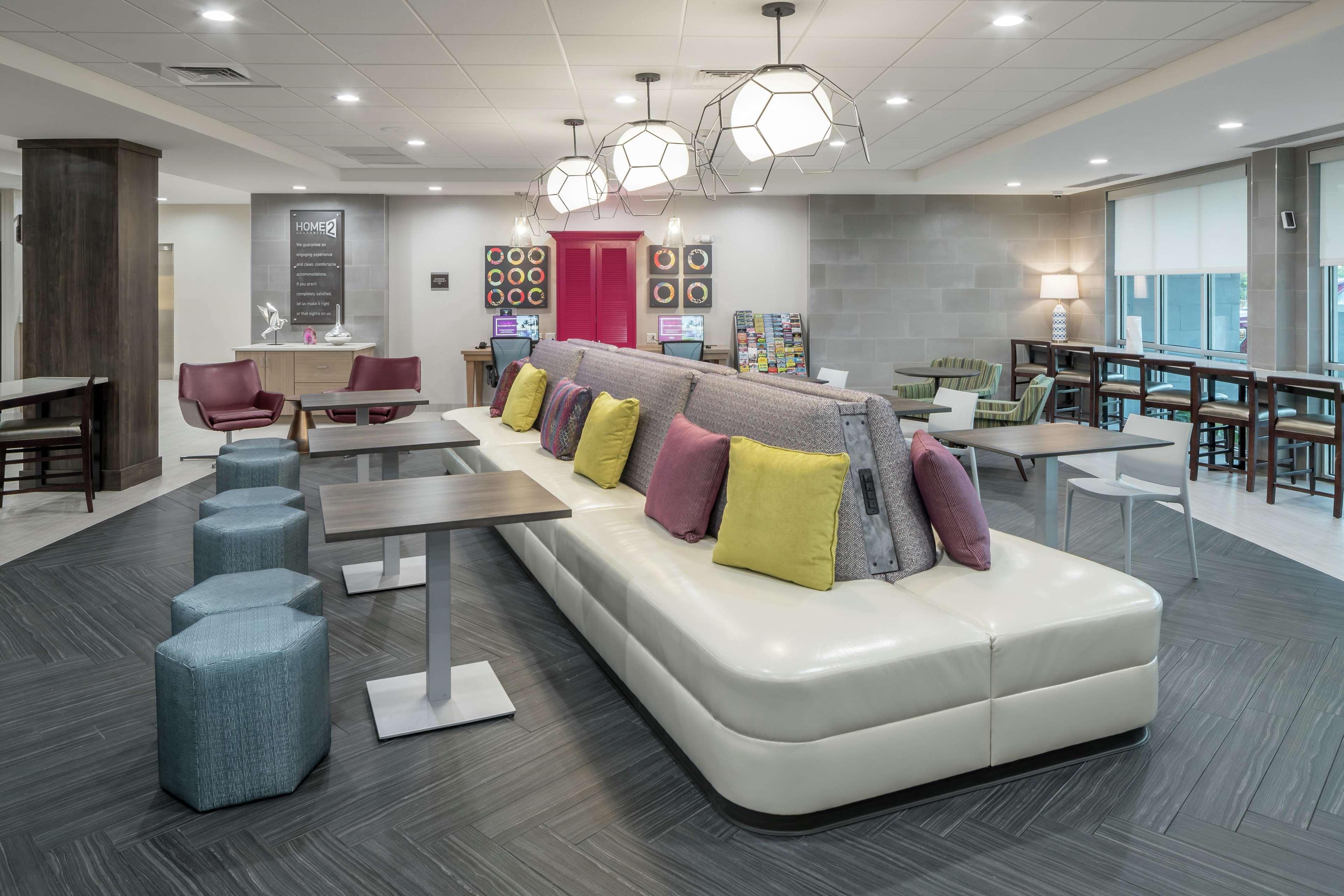 Home2 Suites By Hilton Orlando Airport מראה חיצוני תמונה