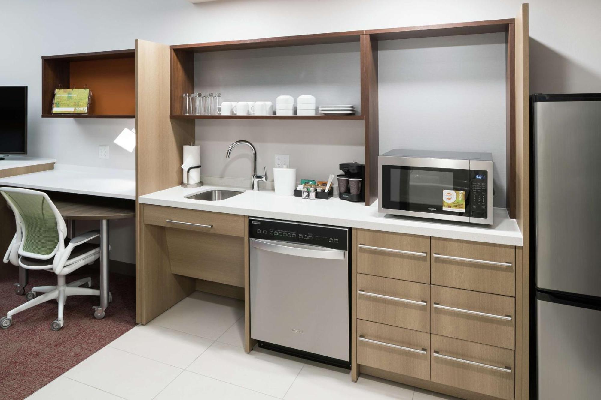 Home2 Suites By Hilton Orlando Airport מראה חיצוני תמונה
